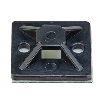 Montaje-Sujetador Adhesivo STRONGHOLD de 4 Vías de 3/4″ x 3/4″ x 1/4″, Color Negro,  Nylon 6.6 Retardante de Llamas V-2, Paquete de 100pz