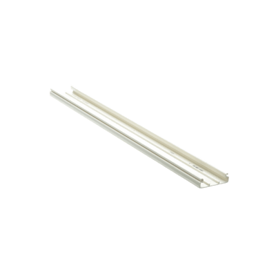 Base para canaleta T-45, de PVC rígido, con orificios perforados para montaje, 60.3 x 18.5 x 3000 mm, Color Blanco Mate