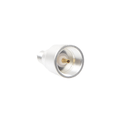 Adaptador Coaxial / Conector SMA Hembra Inverso / Construcción Bronce Plata-Oro / Dieléctrico Teflón / Diseño Universal Combinable