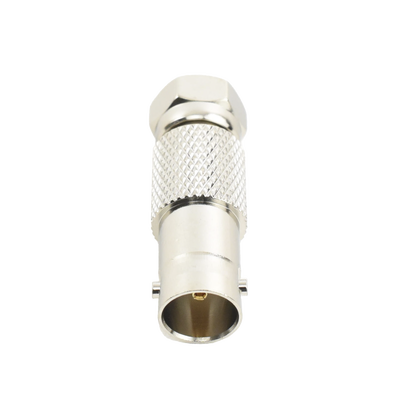 Adaptador en Línea / BNC Hembra a F Macho / 50 Ohm / Níquel / Oro / Delrin / 36.5 mm